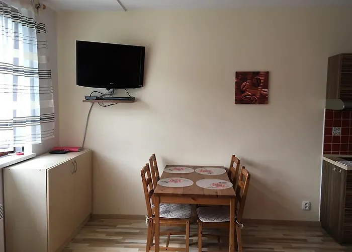 Racek * Ostružná